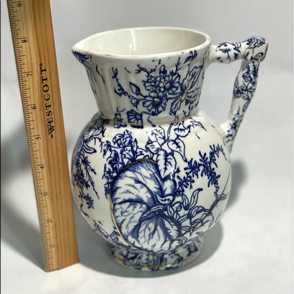 Blue & white floral ceramic Tea pitcher - Picture 7 of 11